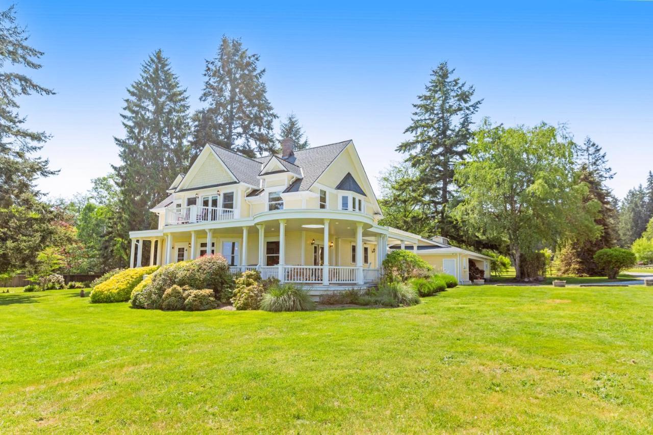 Marty'S Place Langley Exterior photo